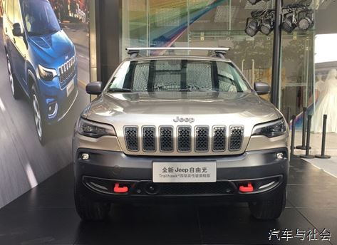 JEEP新款自由光12月上市 起售价低于20万元